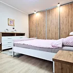 Luxury Location -ii-off Piotrkowska Apartment Lodz